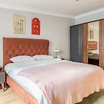 Exclusive Flat With Terrace In Nisantasi