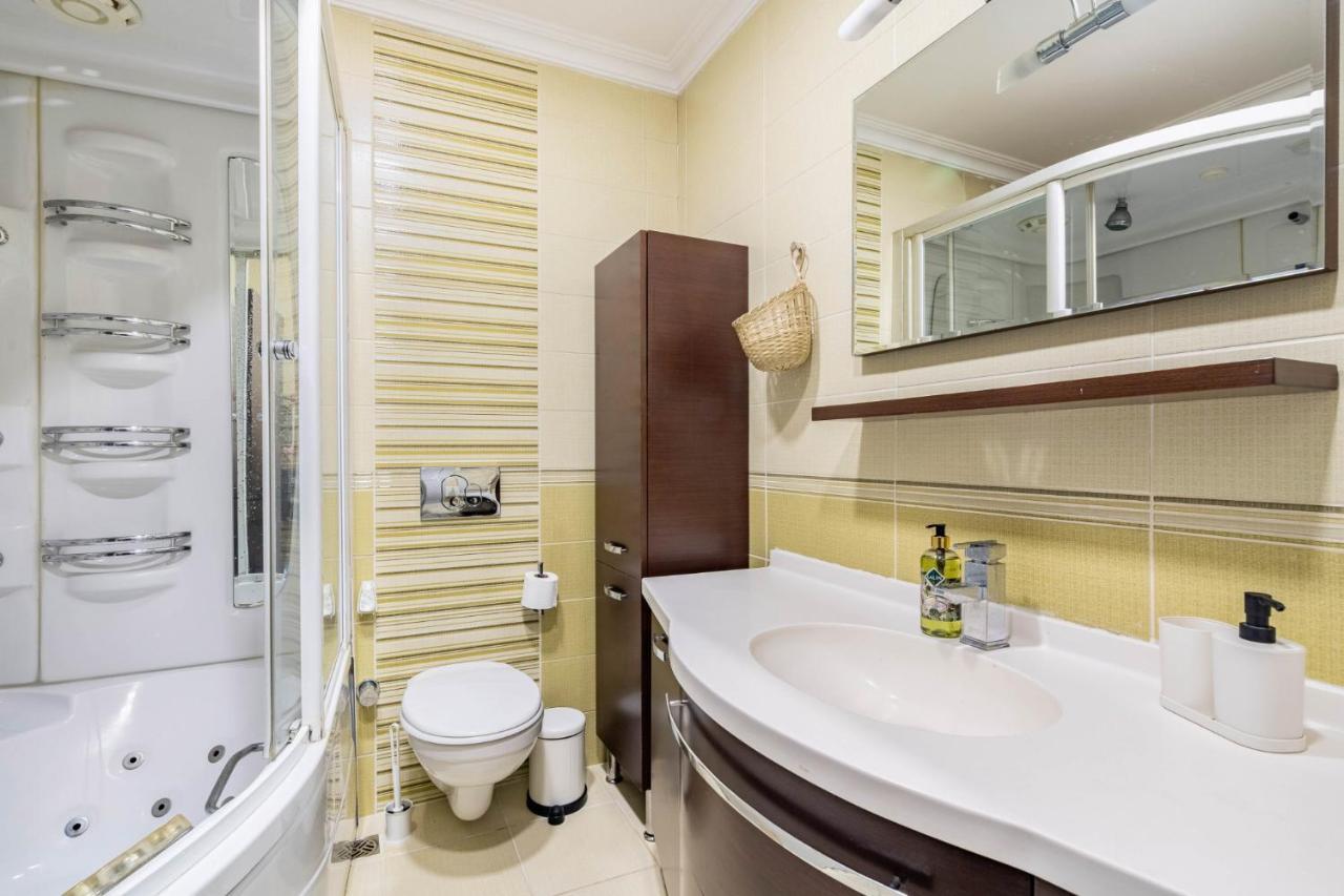 Appartement Exclusive Flat With Terrace In Nisantasi Istanboel